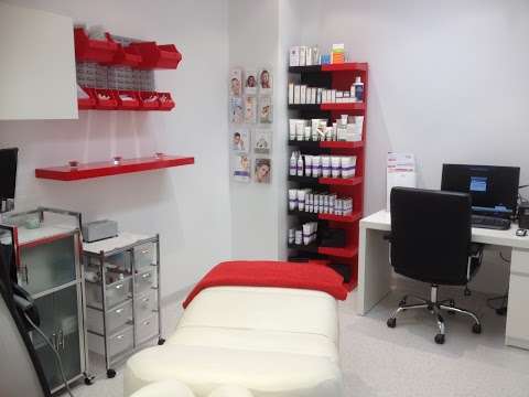 Photo: b clinic Medical Cosmetic Bar Robina